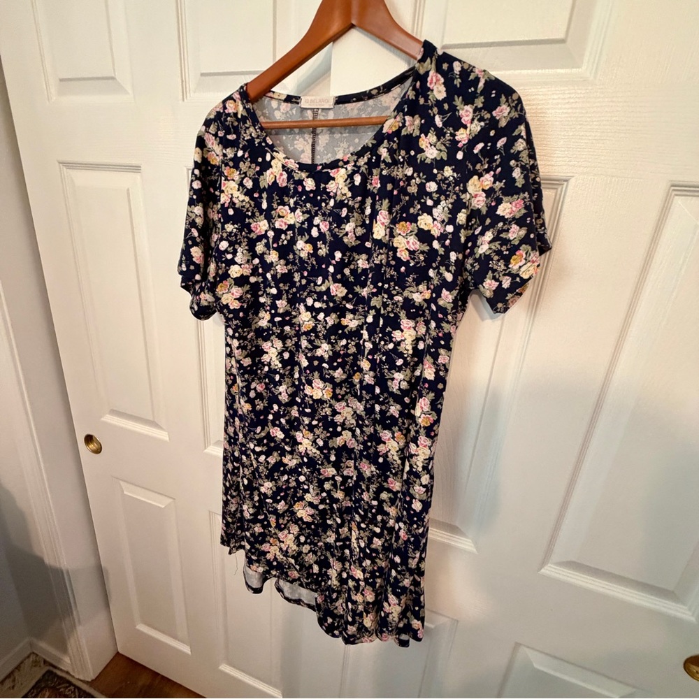 4 Women’s 3x tunics. Buttery soft and roomy.